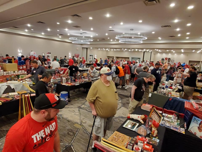 Room Full of Red: Good Turnout for Collectors Group's 1st Show
